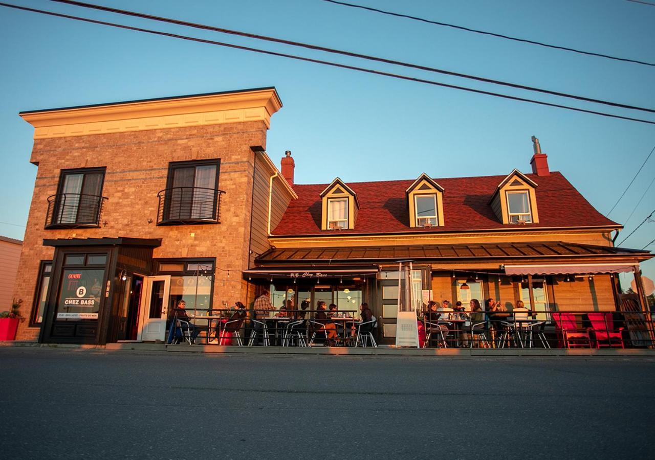 Le Littoral Bistro Gourmand Et Auberge Hotell Sainte Anne-des-Chênes Eksteriør bilde